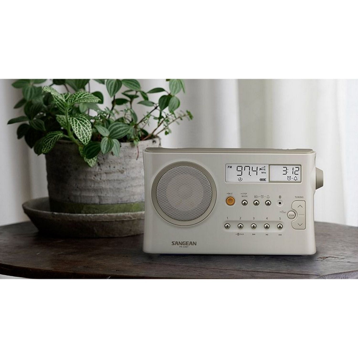 Sangean PR-D4BT Tragbares MW/UKW Radio mit Bluetooth, versch. Farben